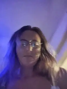 Queenle91 online show from June 14, 2026, 2:24 am