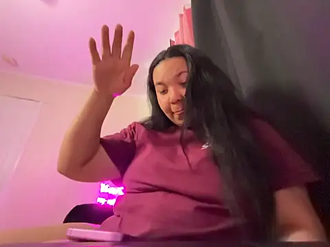 ValenLux online show from May 12, 2026, 2:34 pm