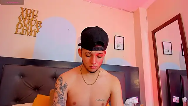 Snapshot of Boy_Mathew chatting on June 15, 2026, 12:16 pm Boy Mathew online show from June 15, 2026, 12:16 pm