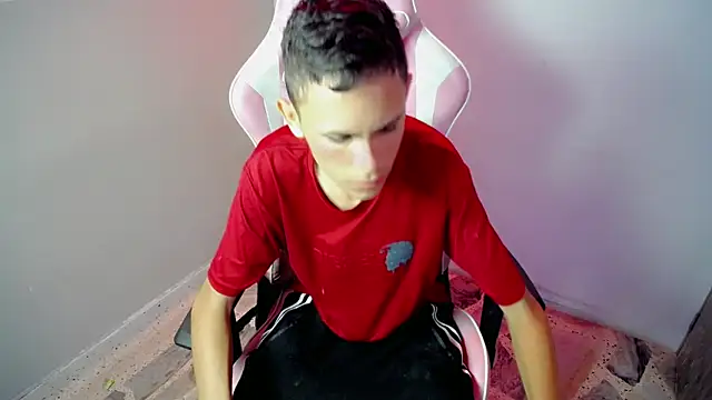 sombra 18 online show from June 12, 2026, 9:56 pm