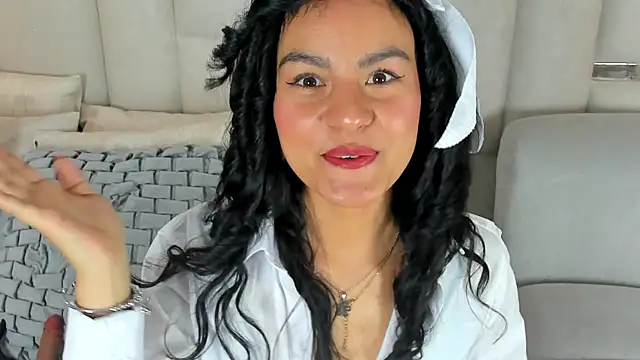 Snapshot of Violet_vyx chatting on May 16, 2026, 4:22 am Violet vyx online show from May 16, 2026, 4:22 am