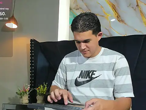 jacob schneider online show from May 26, 2026, 7:56 pm