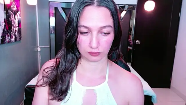 Megan Rai online show from May 20, 2026, 8:39 pm
