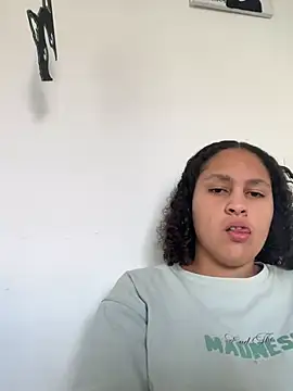 Selene Voon  online show from August 1, 2026, 9:57 pm