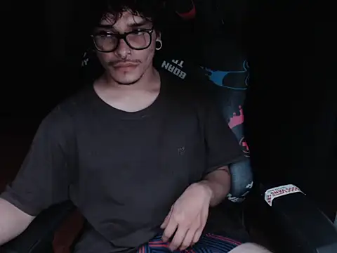 lilgothboy online show from May 27, 2026, 4:31 am