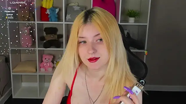 Diiana Daviis online show from July 3, 2026, 2:40 am