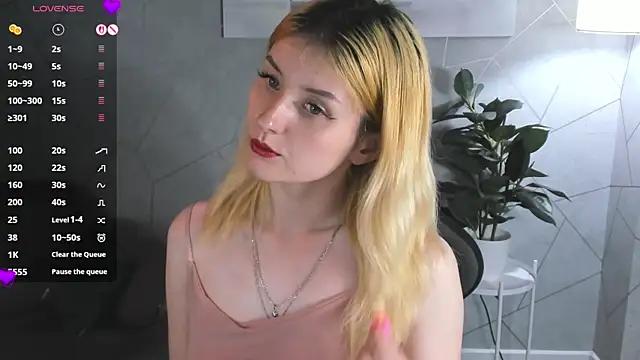 Diiana Daviis online show from July 29, 2026, 10:25 am