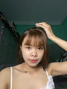 Snapshot of Cry_sexy chatting on August 3, 2026, 3:47 am Cry sexy online show from August 3, 2026, 3:47 am