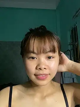 Cry sexy online show from May 27, 2026, 6:21 am