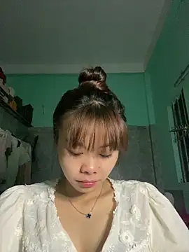Cry sexy online show from May 16, 2026, 7:57 pm