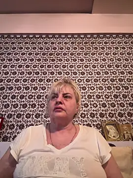 AnastasiaGrey777 online show from June 14, 2026, 5:25 pm