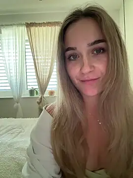 Snapshot of LillyStarr chatting on July 25, 2026, 1:28 pm LillyStarr online show from July 25, 2026, 1:28 pm