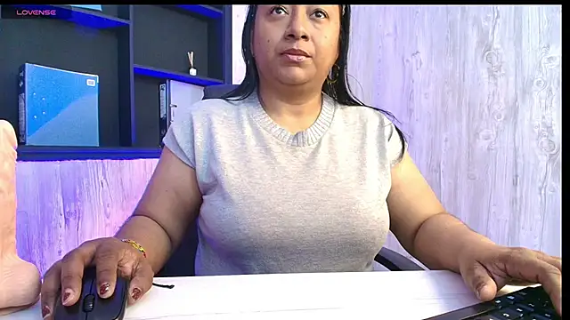 Rachell Carter online show from June 17, 2026, 4:56 am