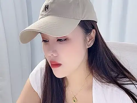Qingqing19 online show from May 31, 2026, 2:39 am