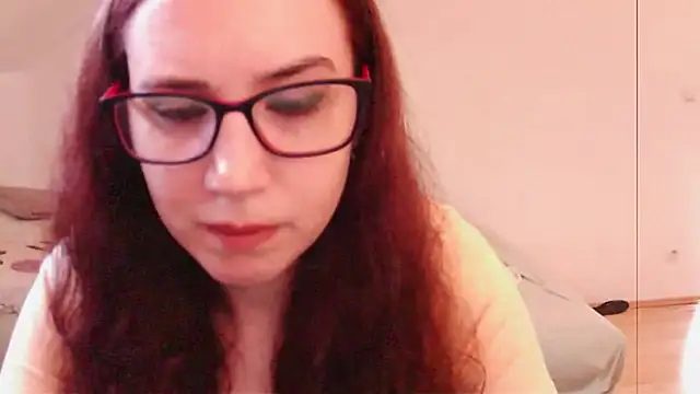 Snapshot of EmilyHotAngel chatting on July 7, 2026, 12:52 pm EmilyHotAngel online show from July 7, 2026, 12:52 pm