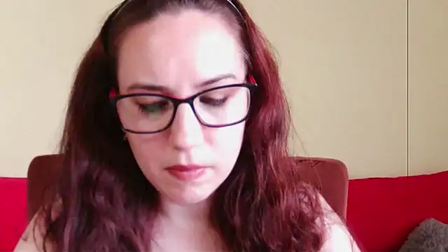 Snapshot of EmilyHotAngel chatting on August 6, 2026, 3:18 pm EmilyHotAngel online show from August 6, 2026, 3:18 pm