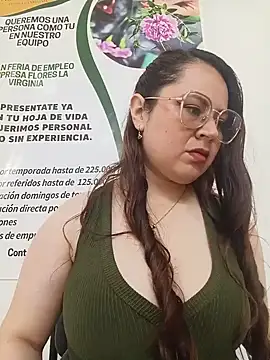 VANESSA  28 online show from May 25, 2026, 3:55 pm