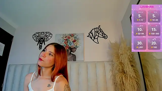 Snapshot of Kira_Venom chatting on June 17, 2026, 12:26 pm Kira Venom online show from June 17, 2026, 12:26 pm
