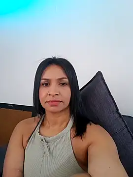 mell0102 online show from June 21, 2026, 5:30 pm