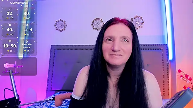 CloeMature online show from June 10, 2026, 2:13 am
