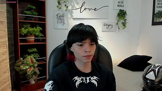 coby cum online show from May 6, 2026, 11:03 am