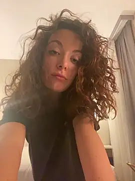 NinaLuz881 online show from May 6, 2026, 1:31 am