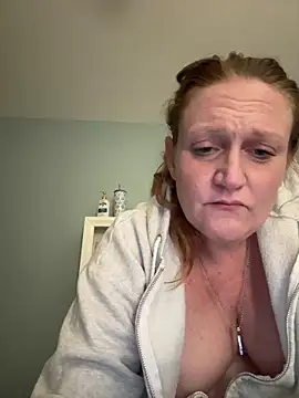 Kellilyn10 online show from May 30, 2026, 5:03 am