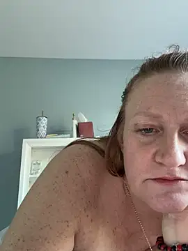 Kellilyn10 online show from June 19, 2026, 12:16 am