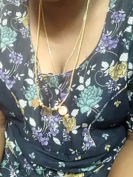 Snapshot of tamilkavitha123 chatting on July 26, 2026, 5:58 am tamilkavitha123 online show from July 26, 2026, 5:58 am