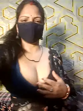 Juli 80 online show from August 2, 2026, 5:54 pm