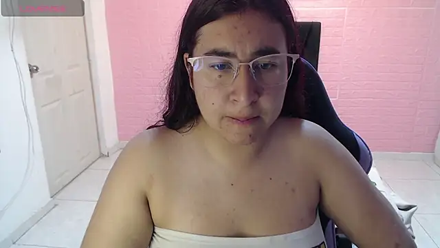 Snapshot of celeste16092020 chatting on May 20, 2026, 1:19 pm celeste16092020 online show from May 20, 2026, 1:19 pm