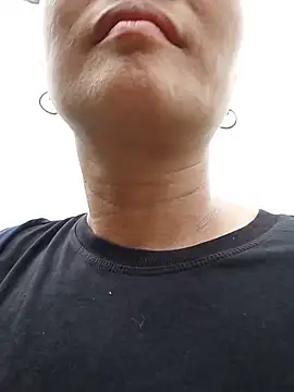 BlueGirlyeah online show from June 7, 2026, 12:49 am