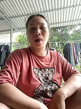 BlueGirlyeah online show from June 20, 2026, 6:51 am