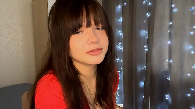 EmilyMercurial online show from June 11, 2026, 8:44 am