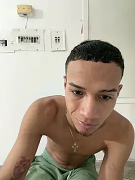 friends lust latin online show from July 21, 2026, 9:32 am