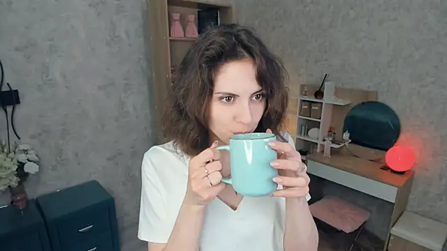 Snapshot of Kimasichka chatting on May 29, 2026, 6:19 am Kimasichka online show from May 29, 2026, 6:19 am