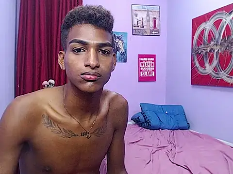 black twinks online show from May 9, 2026, 3:32 am