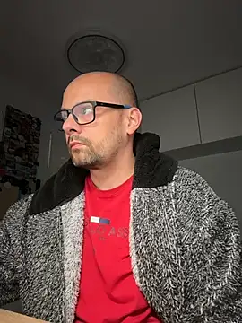 NakedAndrewHot online show from June 7, 2026, 9:53 pm