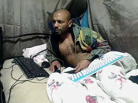 Camodick online show from May 5, 2026, 12:57 am