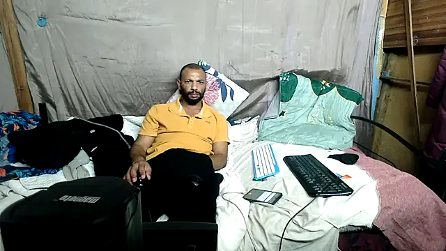 Camodick online show from August 3, 2026, 12:11 pm