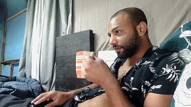 Camodick online show from June 18, 2026, 9:42 pm