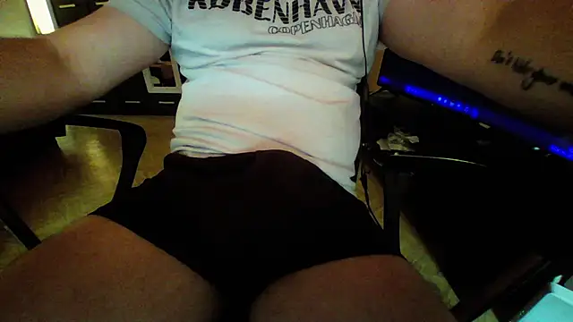 berlover1 online show from June 1, 2026, 5:29 am