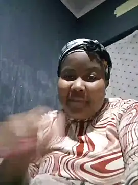 Snapshot of ChubbyMidgetxxx19 chatting on May 11, 2026, 8:17 pm ChubbyMidgetxxx19 online show from May 11, 2026, 8:17 pm