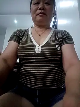 -Lytina- online show from May 10, 2026, 2:19 pm