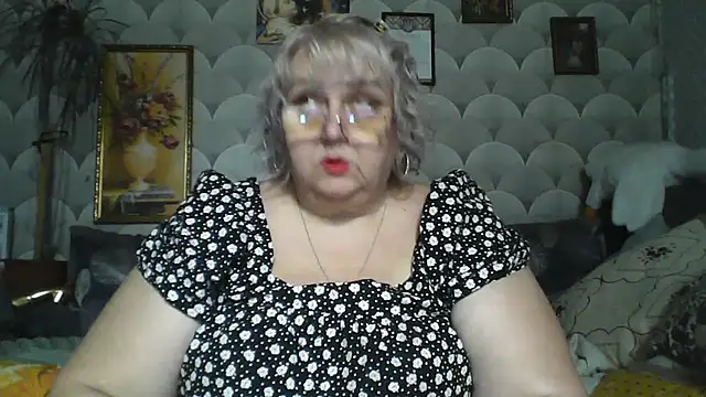 Snapshot of MarinaFarina53 chatting on July 9, 2026, 12:48 pm MarinaFarina53 online show from July 9, 2026, 12:48 pm