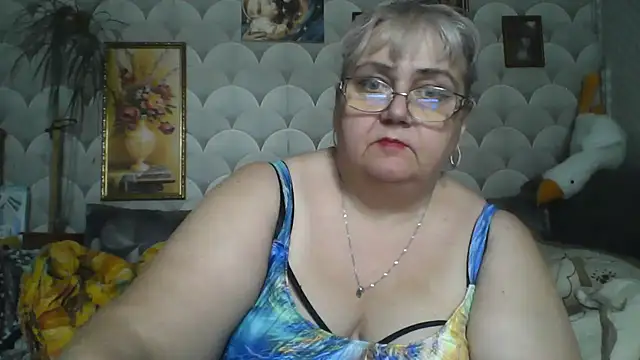 Snapshot of MarinaFarina53 chatting on July 20, 2026, 10:39 am MarinaFarina53 online show from July 20, 2026, 10:39 am