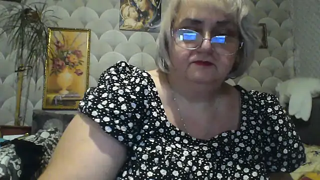 Snapshot of MarinaFarina53 chatting on July 5, 2026, 4:58 pm MarinaFarina53 online show from July 5, 2026, 4:58 pm