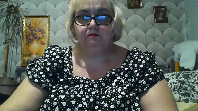 Snapshot of MarinaFarina53 chatting on June 9, 2026, 7:15 pm MarinaFarina53 online show from June 9, 2026, 7:15 pm