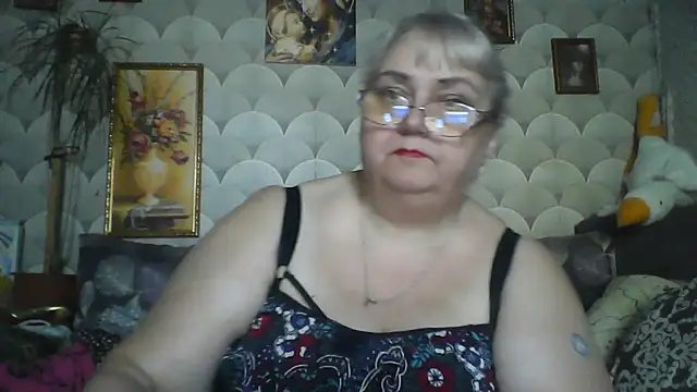Snapshot of MarinaFarina53 chatting on July 15, 2026, 4:19 am MarinaFarina53 online show from July 15, 2026, 4:19 am