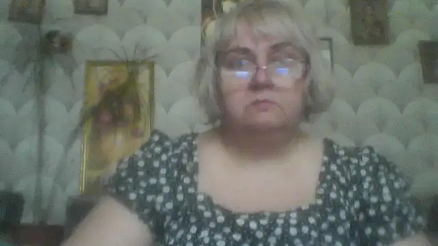 MarinaFarina53 online show from May 16, 2026, 8:57 am